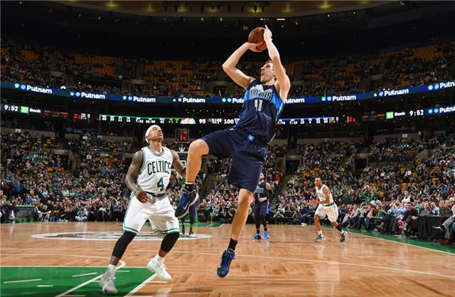 这种反差显 这种反差显