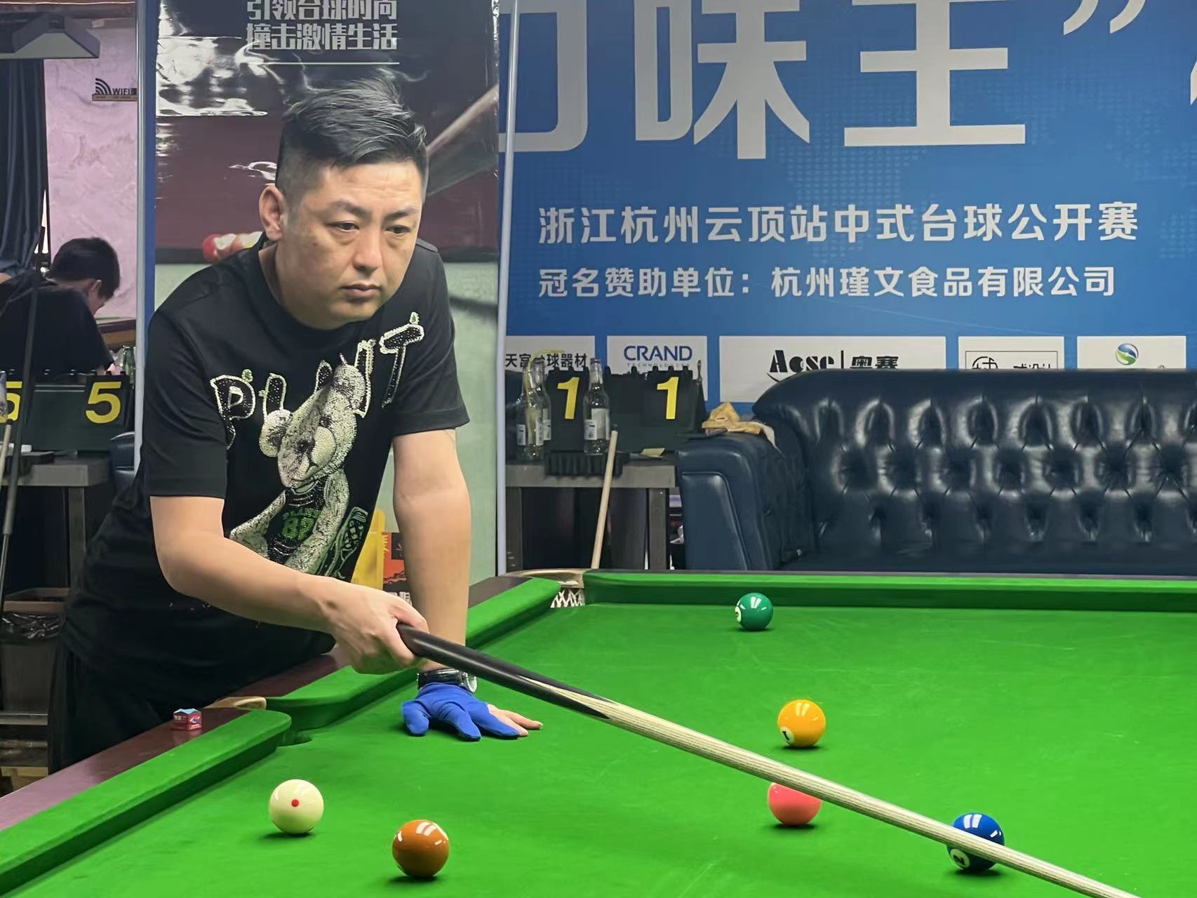 在英格兰联 在英格兰联