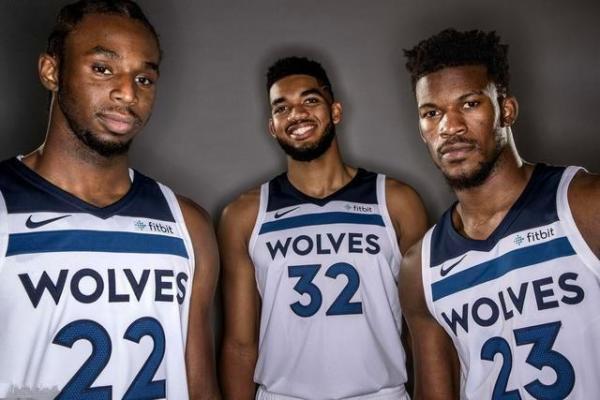 One综合格斗冠军赛｜ 无法终结埃斯图皮南不败金身 JoJo第2次点数落败